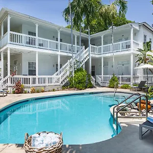 *** Inn Paradise - Adult Exclusive United States